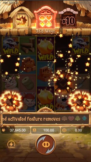 three-crazy-piggies_wild-reel3-5_en